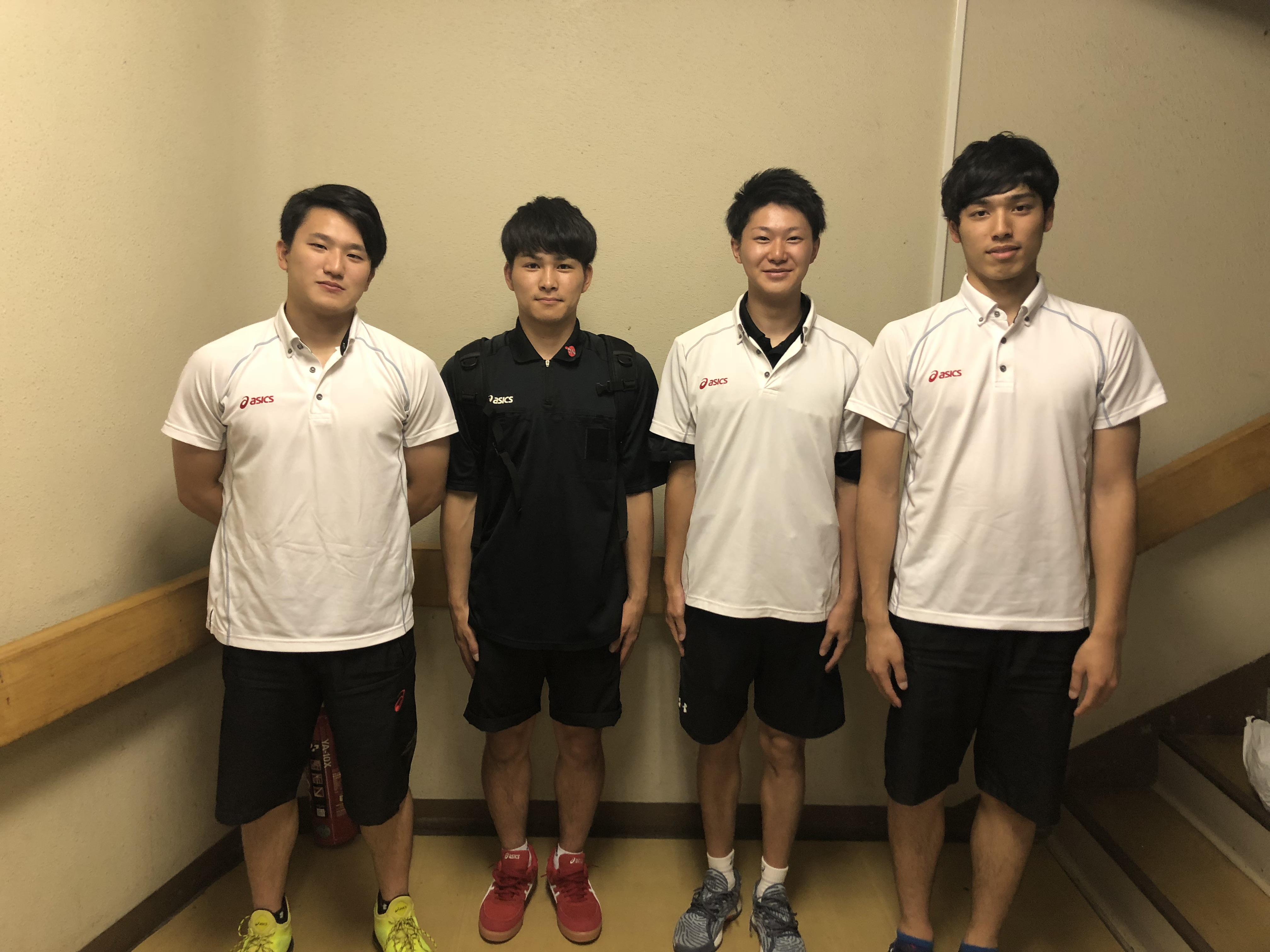 今回、運営をサポートした男子ハンドボール部 伊藤 柊有さん、林田 大史さん、大杉 憲由さん、田口 亮太さん(左から)